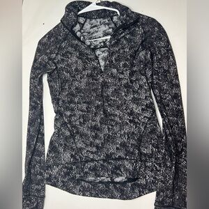 Lululemon Athletica black and white quarter zip